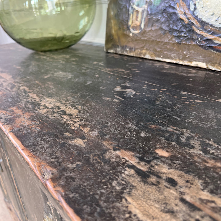 Antique Elm Black Cabinet | Fonteyn