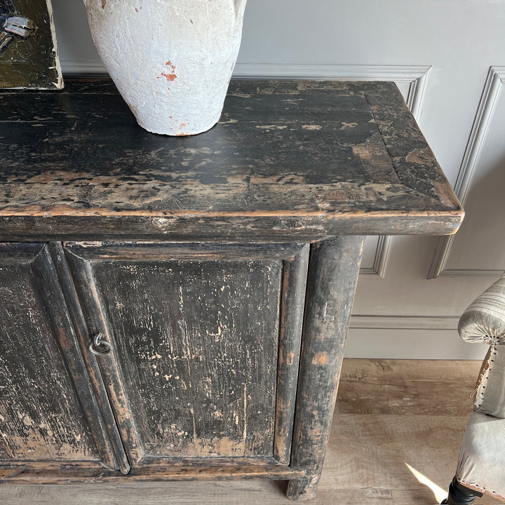 Antique Elm Black Cabinet | Fonteyn
