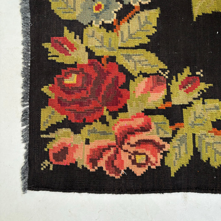 Antique Floral Rug | Layla 153cm x 214cm