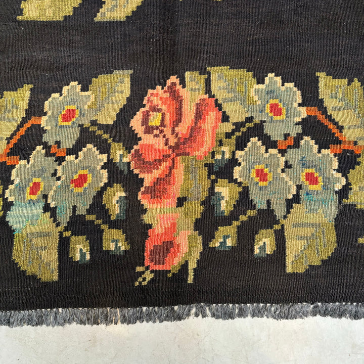 Antique Floral Rug | Layla 153cm x 214cm