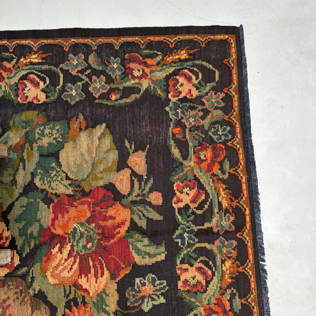 Antique Floral Rug | Phoebe 164cm x 244cm