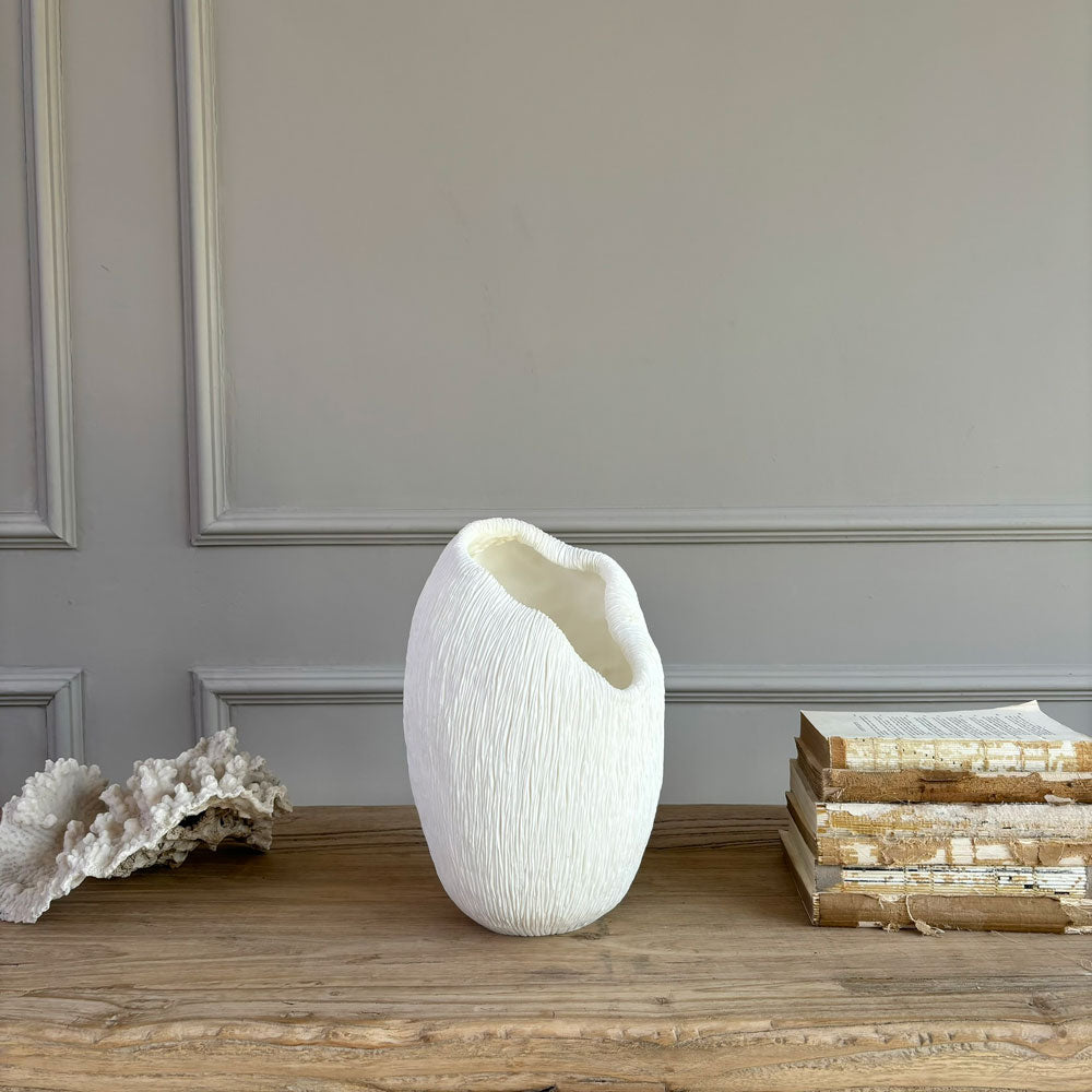 coral nest textured vase 1