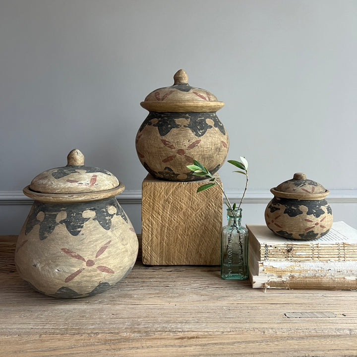 Decorative ceramic pot Indo