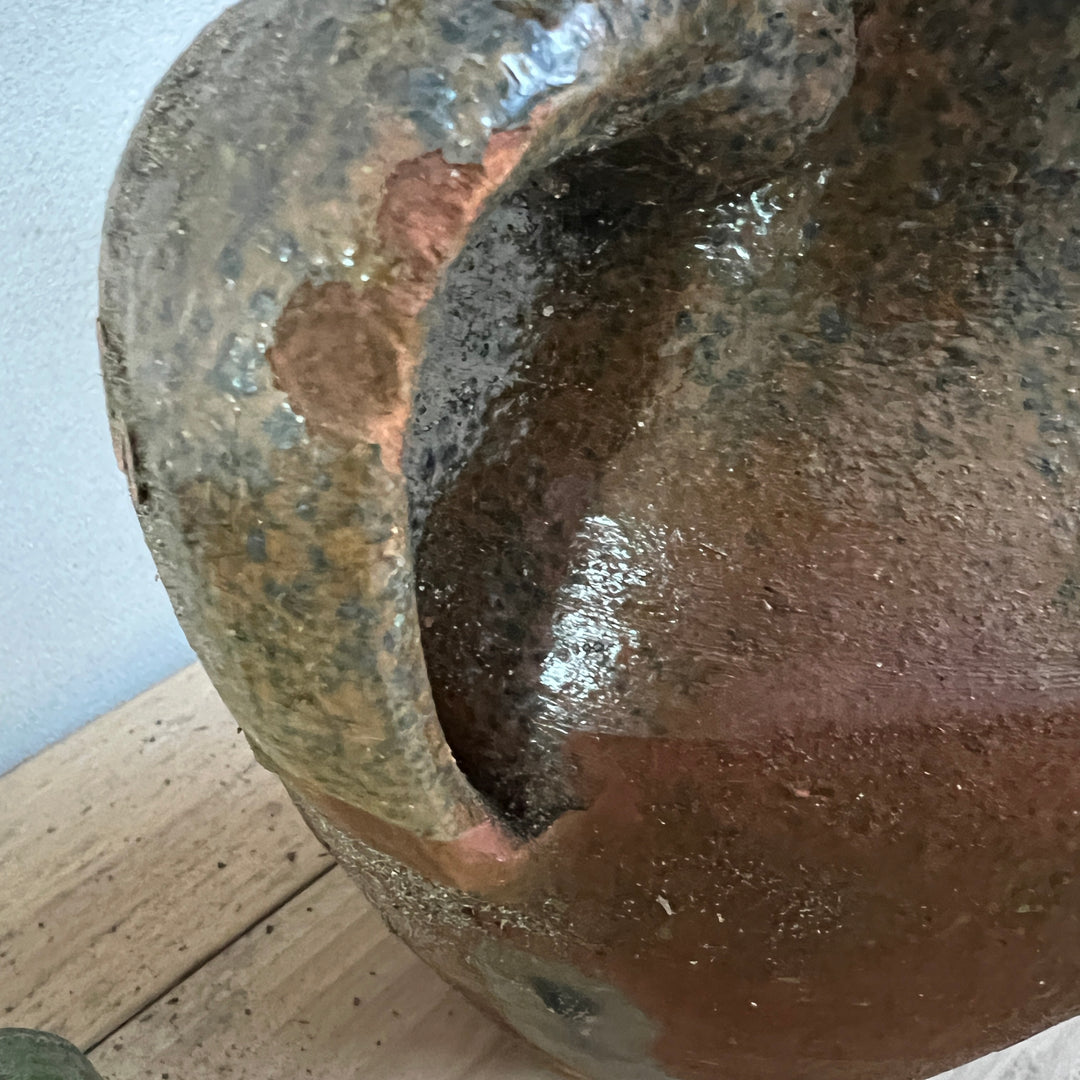 Decorative terracotta pot | Maya