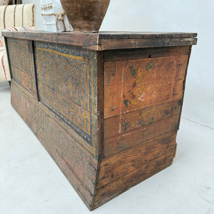 Antique Wedding Chest Trunk | Thuli