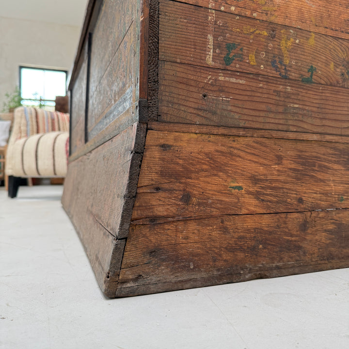 Antique Wedding Chest Trunk | Thuli