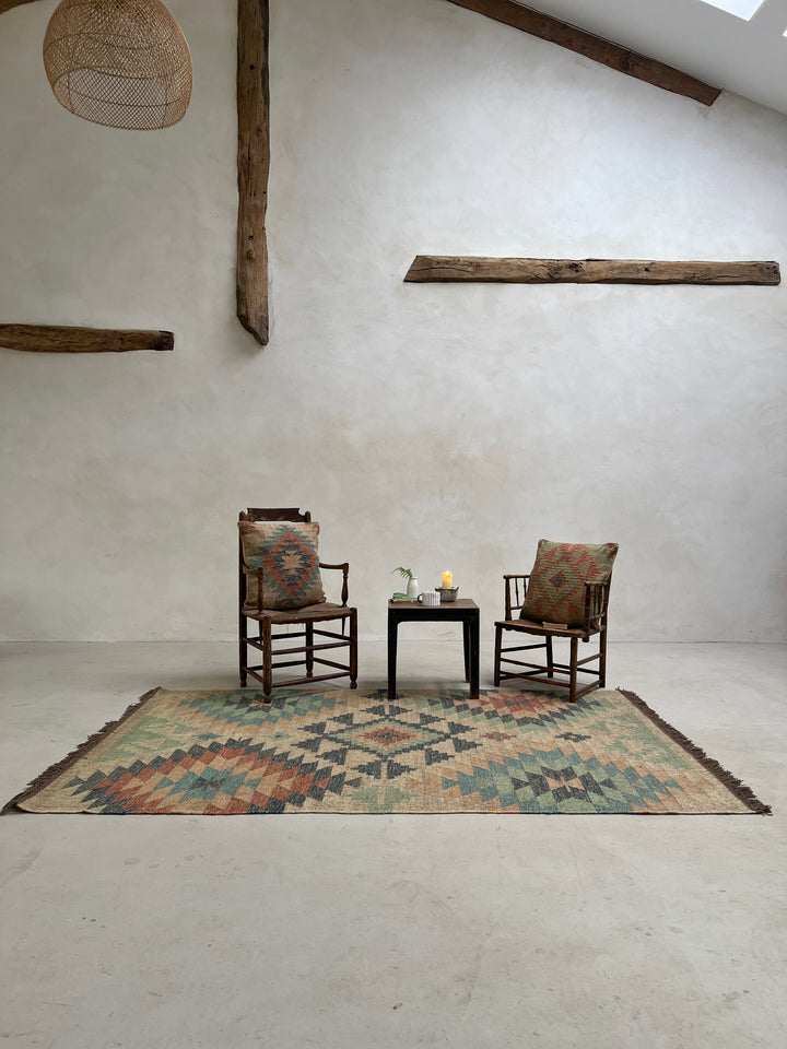 Kilim Style Rug 235 x 160cm