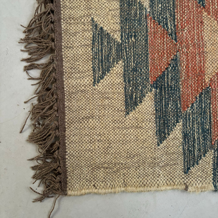 Kilim Style Rug 235 x 160cm
