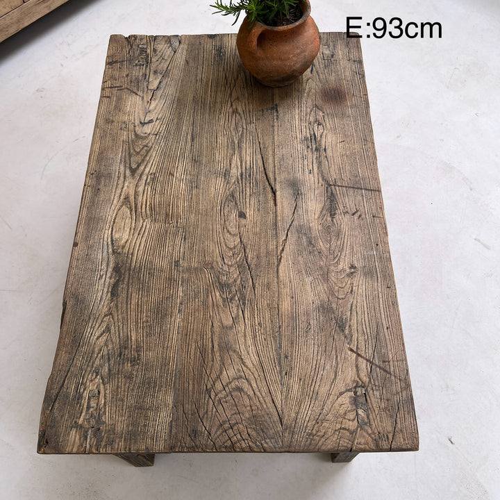 Large Antique Coffee Tables E93