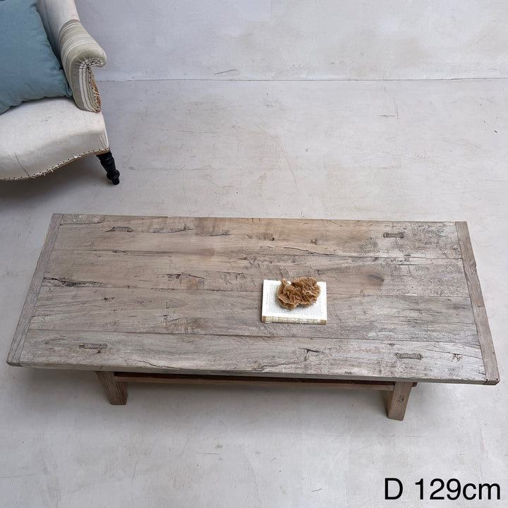 Large Antique Coffee Tables d129