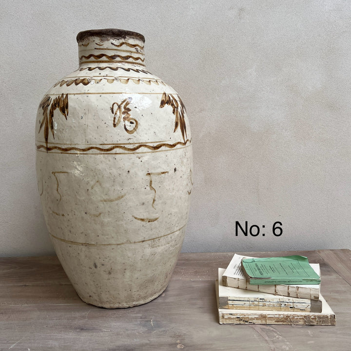 Large antique ceramic vase with brown patterns ming dynasty