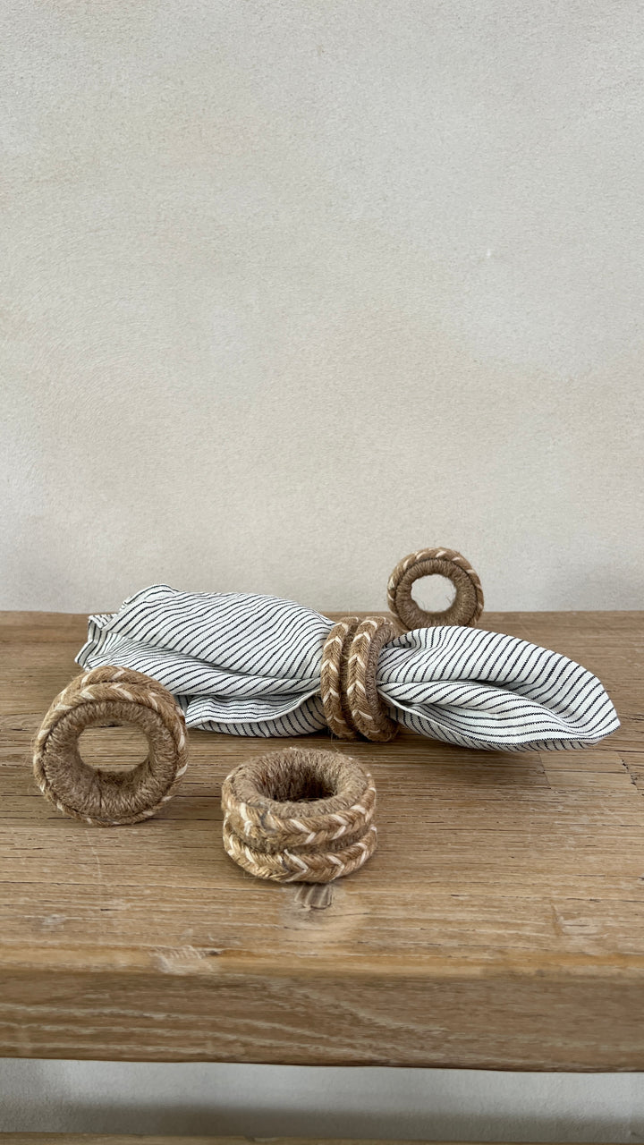 Natural Woven Napkin Ring Set