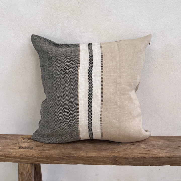 Neutral woven Linen Cushion | Beeswax 1