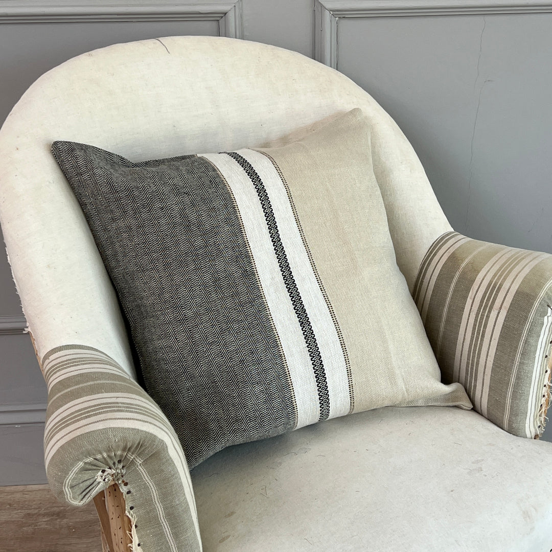 Neutral woven Linen Cushion | Beeswax 2