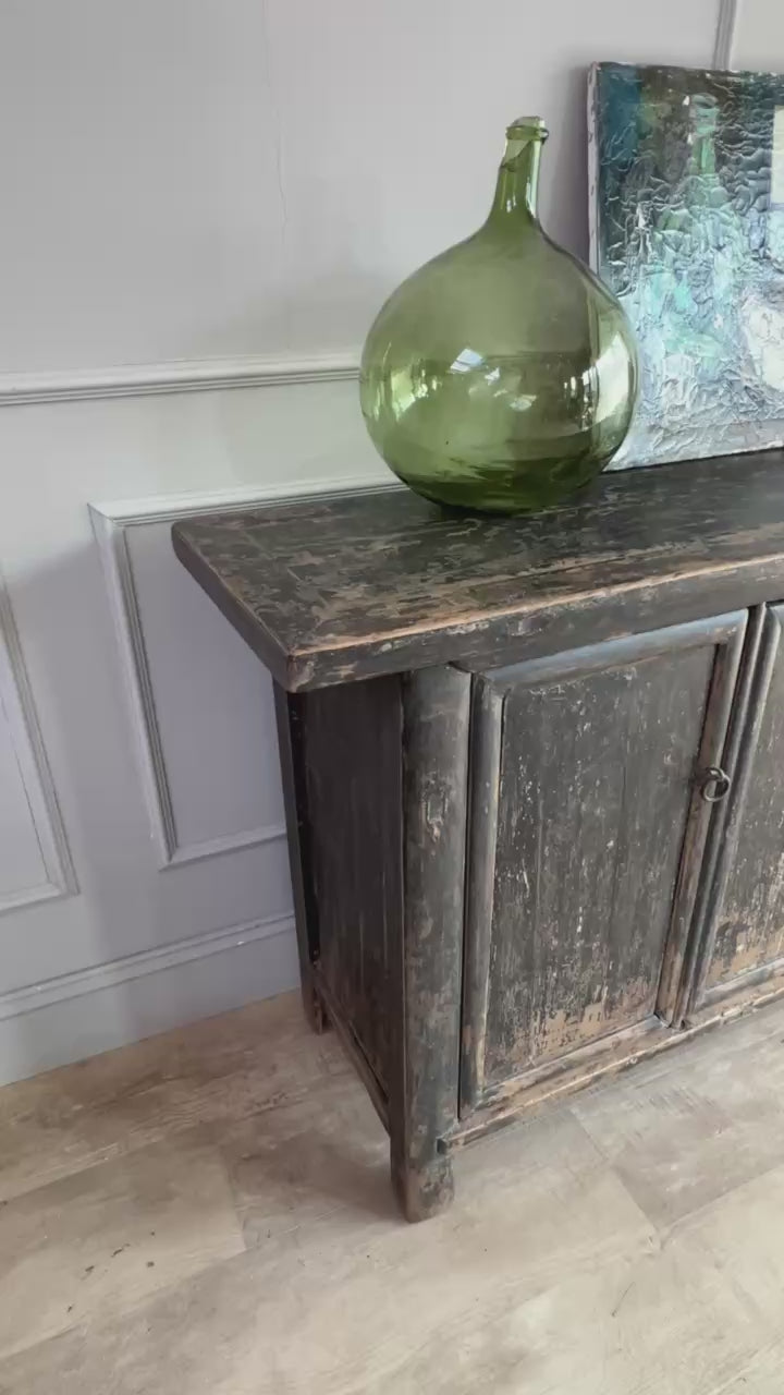 Antique Elm Black Cabinet | Fonteyn