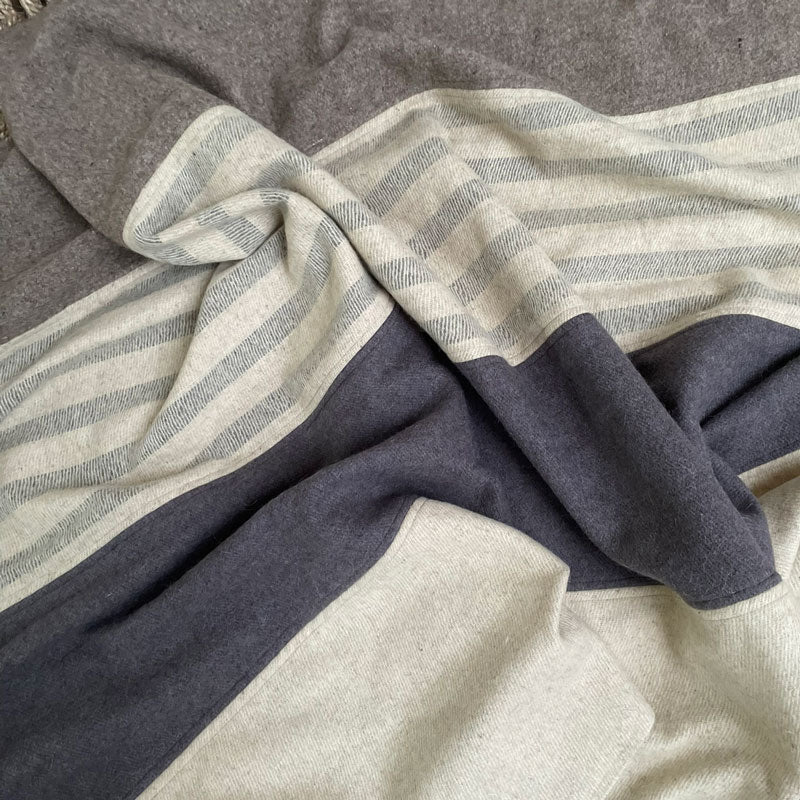 Contrast stripe throw | Afghanistan Collective