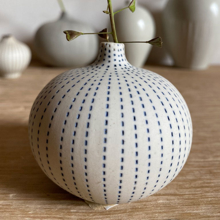 Handmadeceramic vase | Urchin Blue