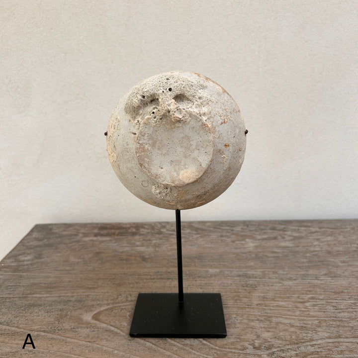 Ship wrecked bowl on Stand