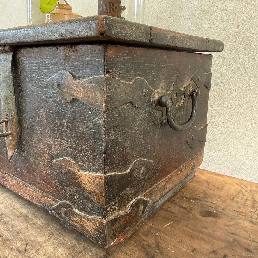 Antique Indian Wooden Merchant’s Box | Otto