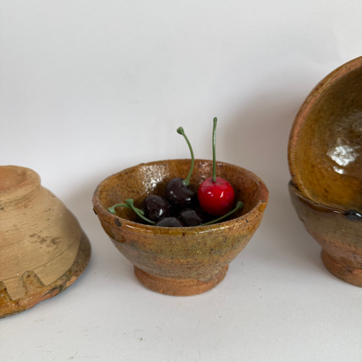 Stoneware ochre hand made bowl