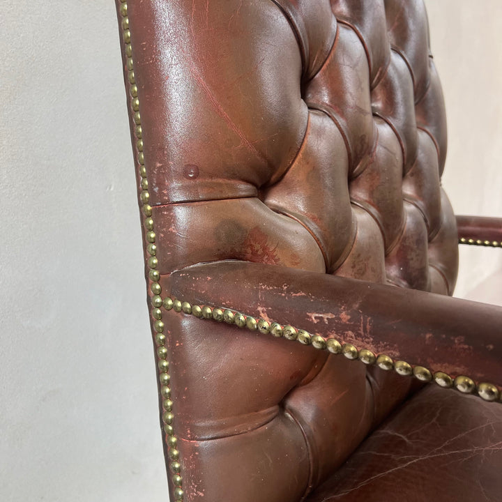 Vintage Mahogany Leather Gainsborough Swivel Chair | Oswald