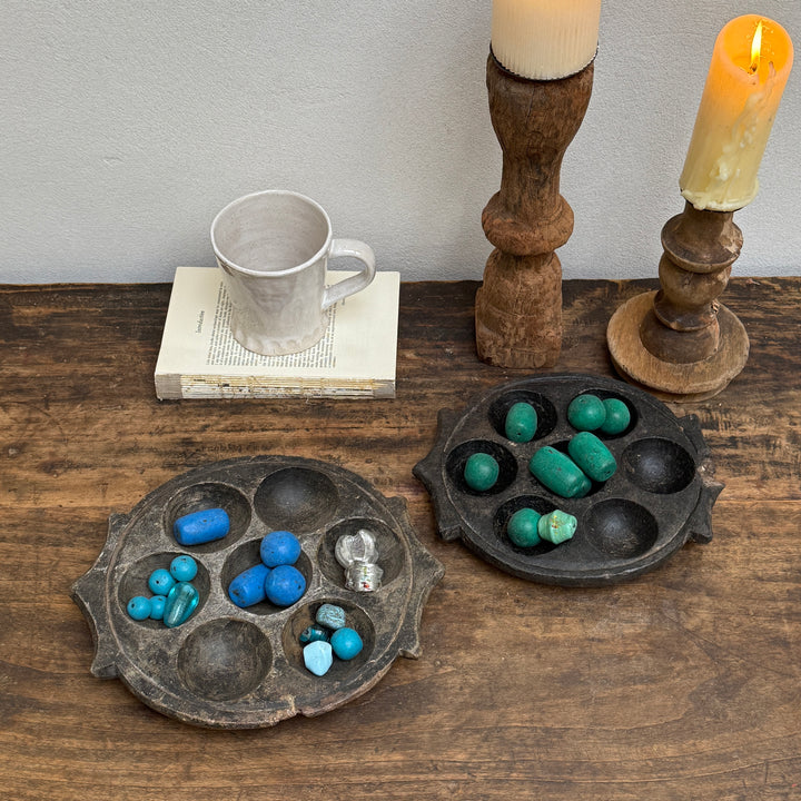 Vintage Round Stone Roti Plate