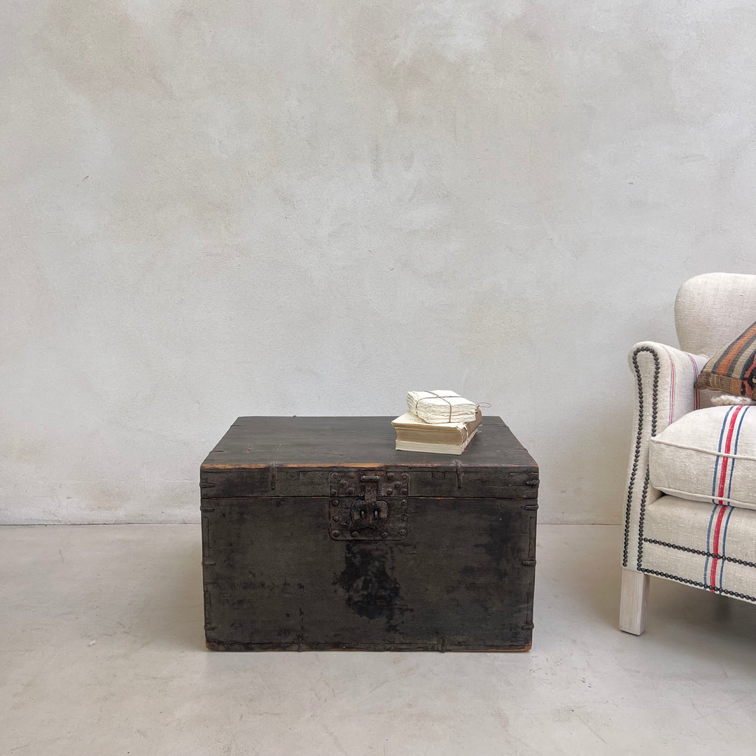 Antique black blanket box storage trunk | Copeland