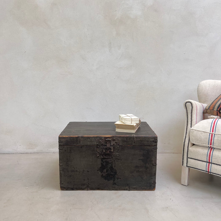 Antique black blanket box storage trunk | Copeland