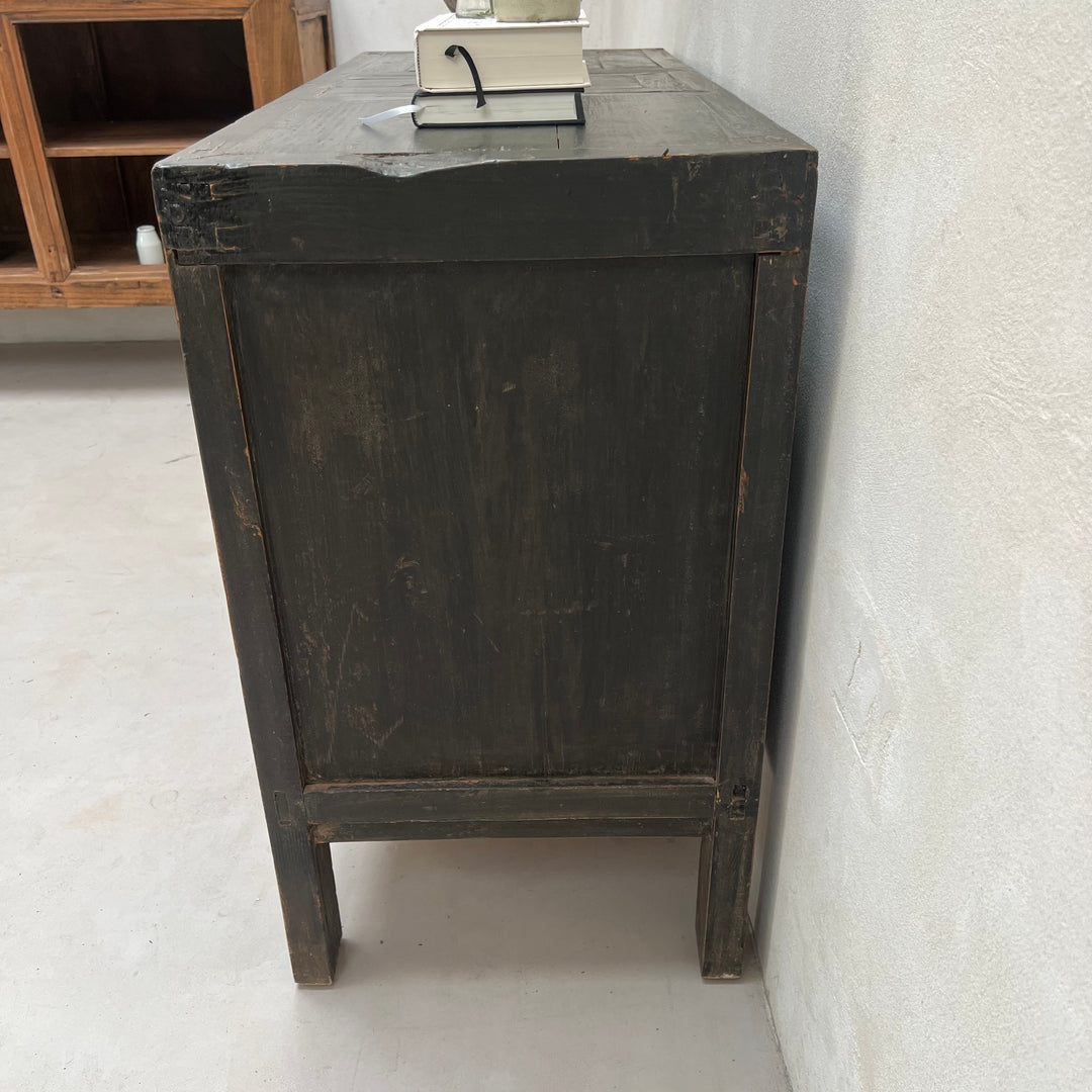 Antique black sideboard Trayi