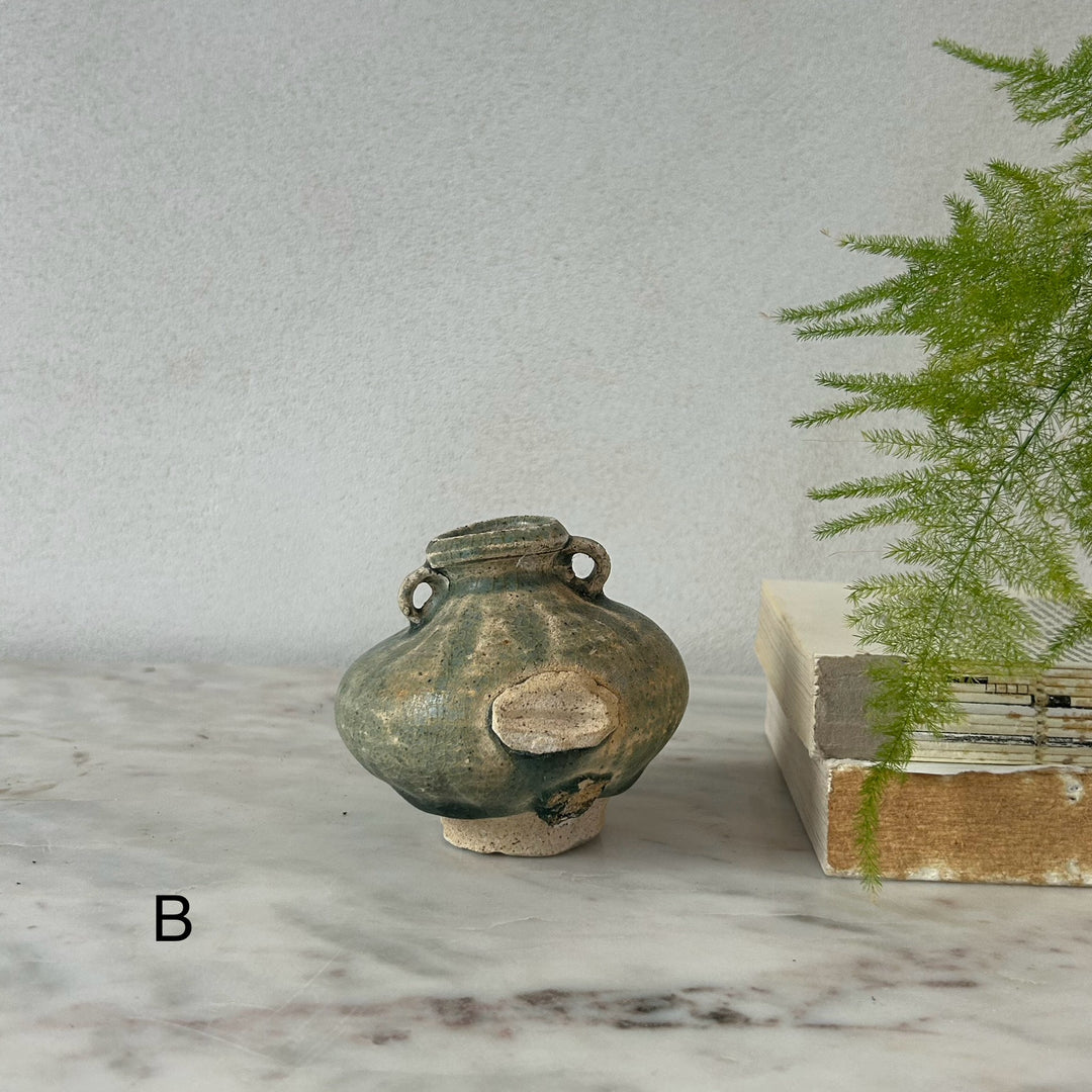 Antique Ming Dynasty miniature vase Yasmin