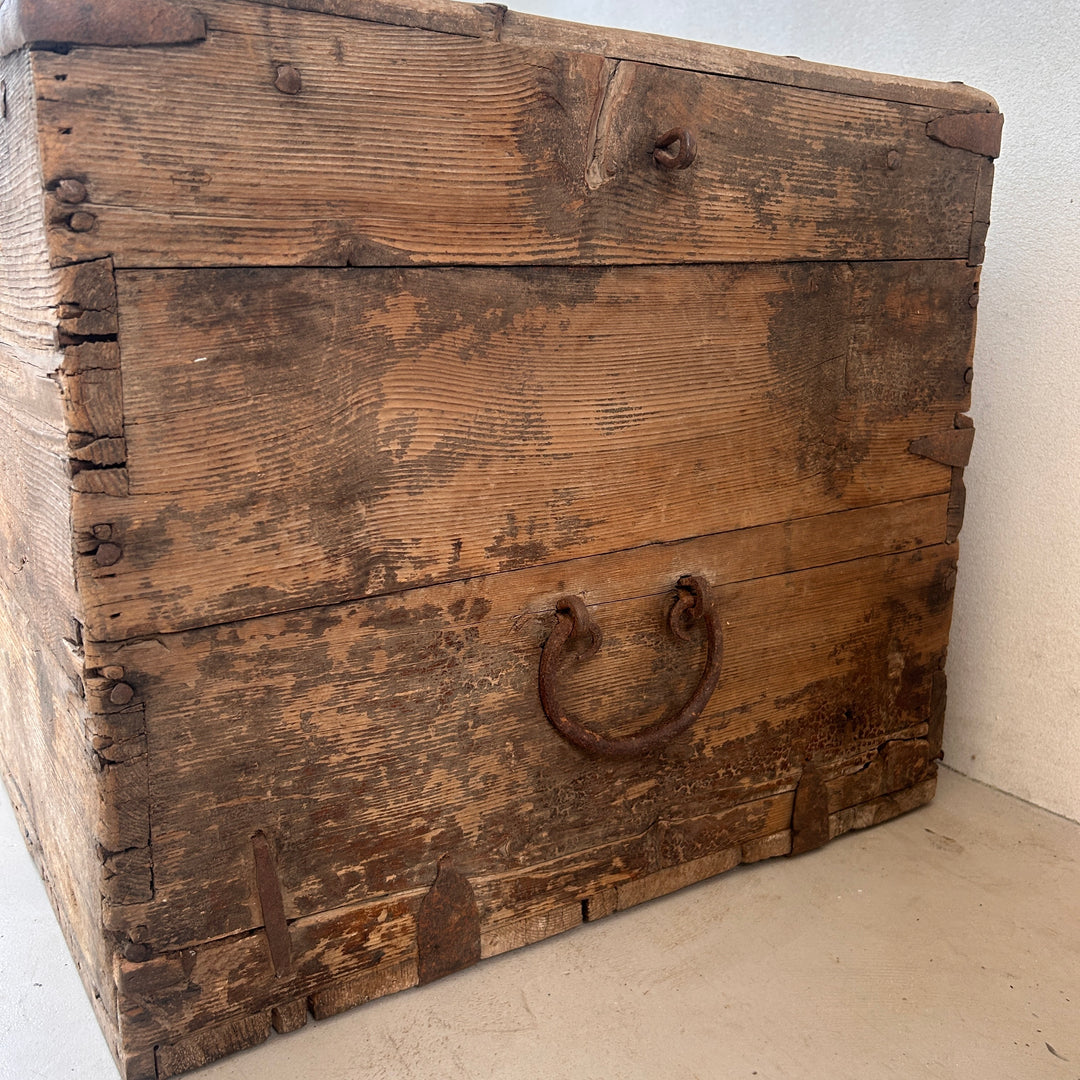 Antique Pine Blanket Box | Albie