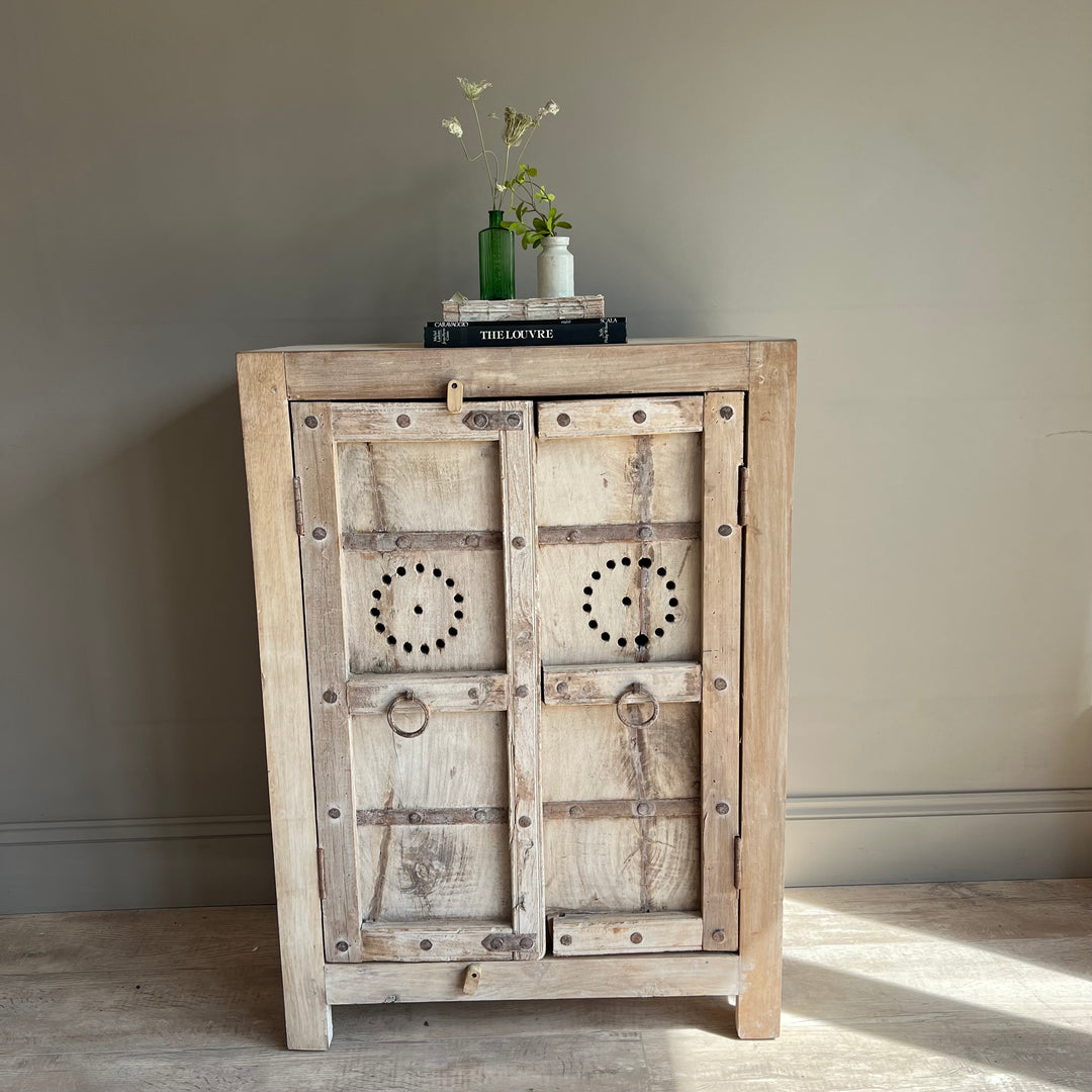 Antique Small White Wash Cupboards | Fitri