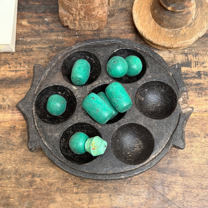 Vintage Round Stone Roti Plate