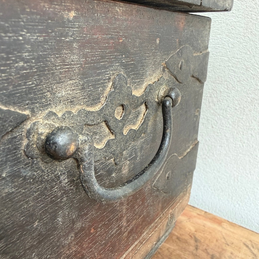 Antique Indian Wooden Merchant’s Box | Otto