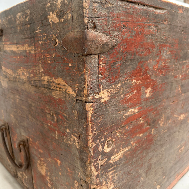 Primitive Vintage Painted Wooden Blanket Box | Otis