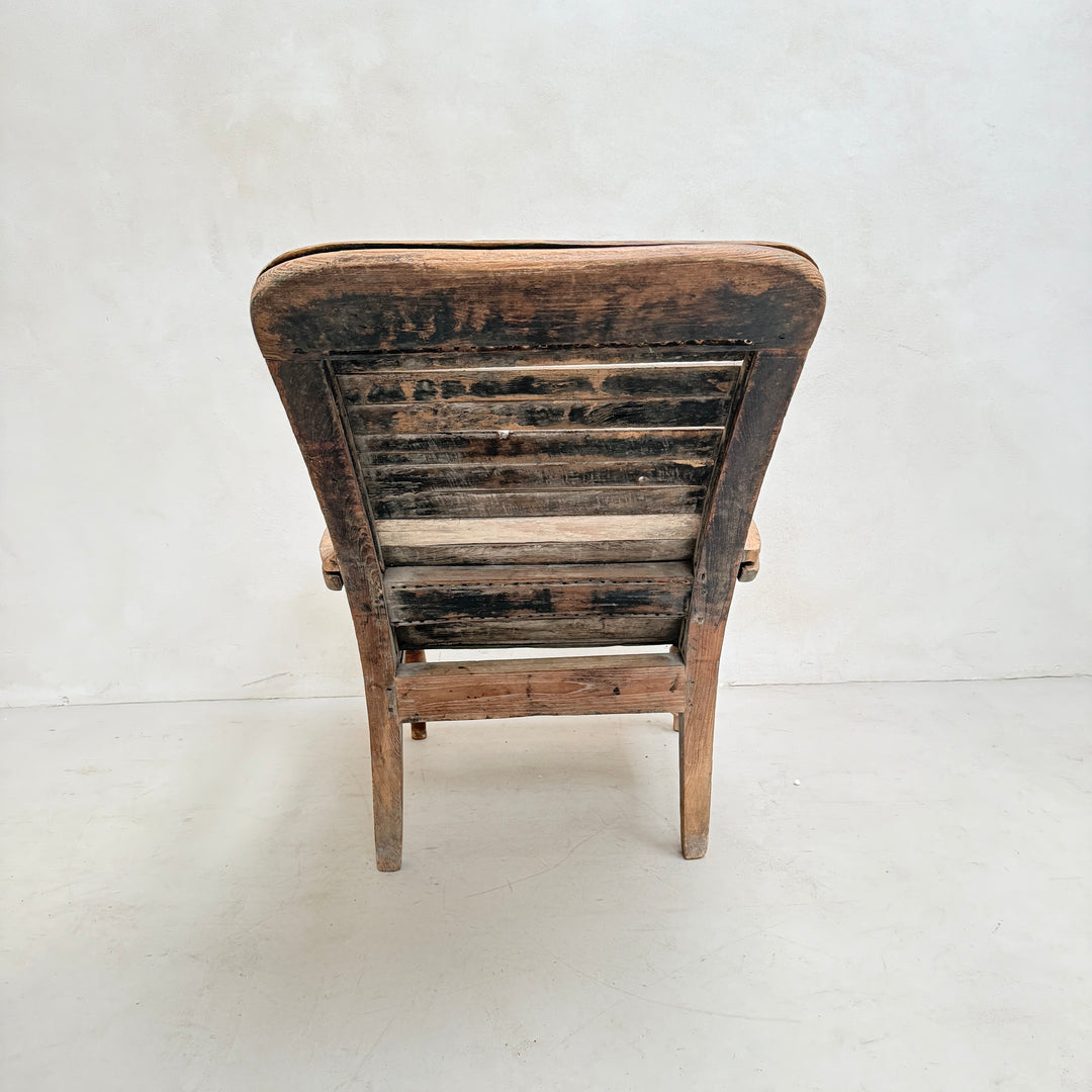 Antique Colonial Campaign Chair Giles
