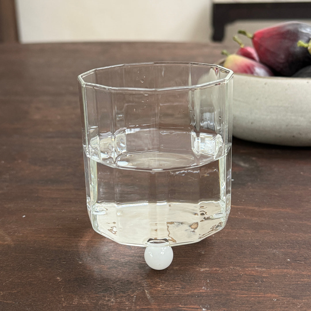 Clear decagon drinking glass | ball feet