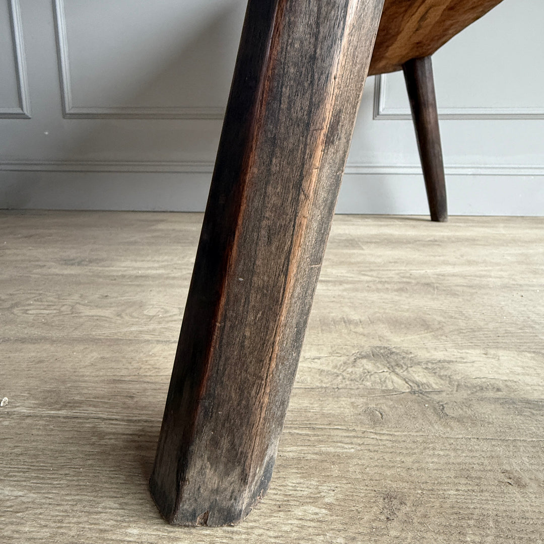 Small vintage hand carved bench | Arnold