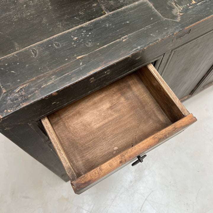 Antique black sideboard Trayi