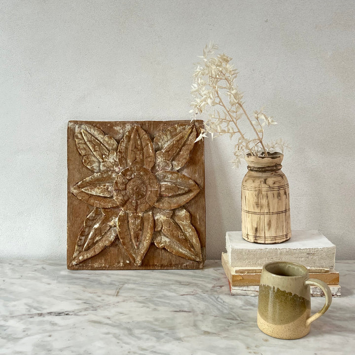 Antique Wood Carving Artwork Indah