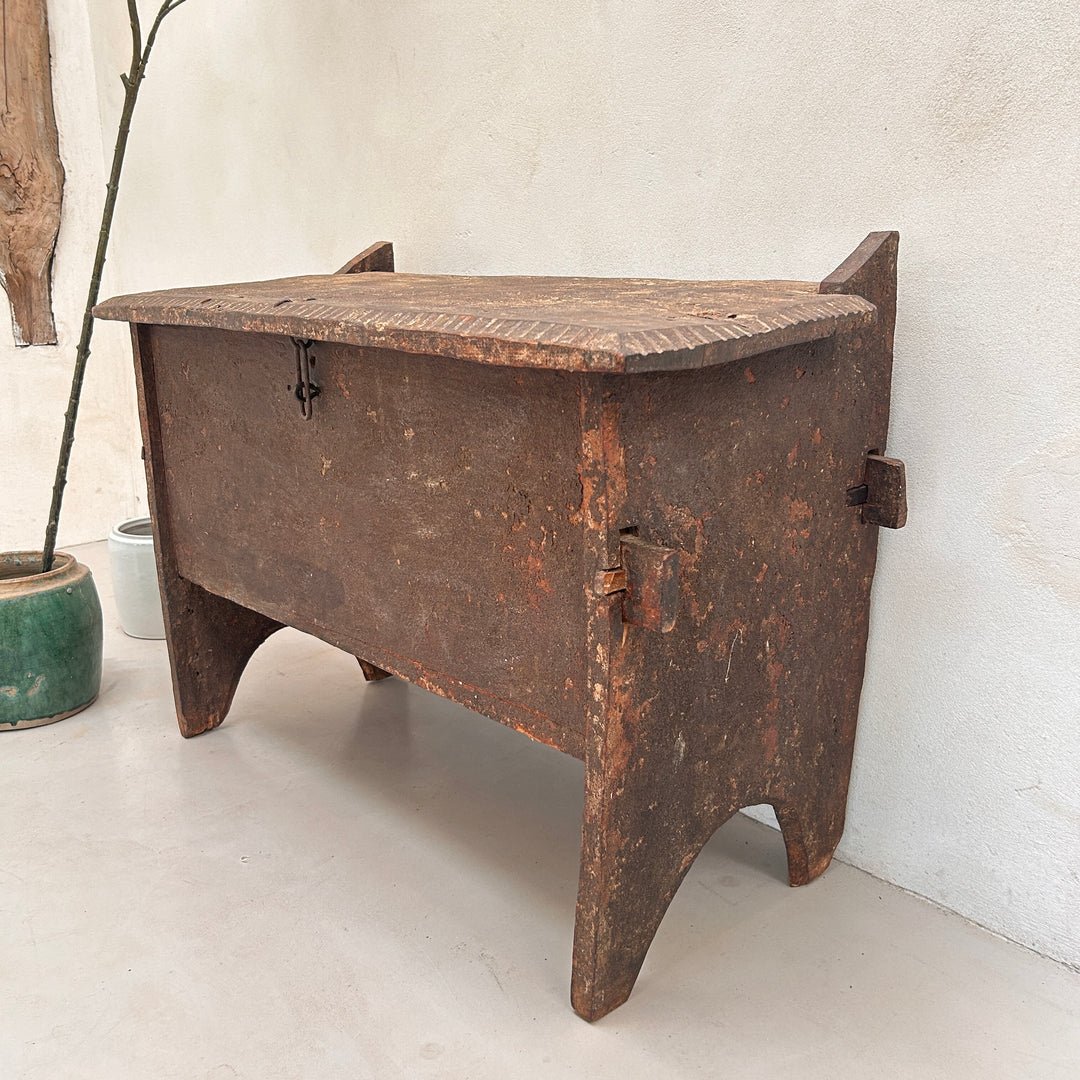 Antique wooden coffer storage box | Adelia