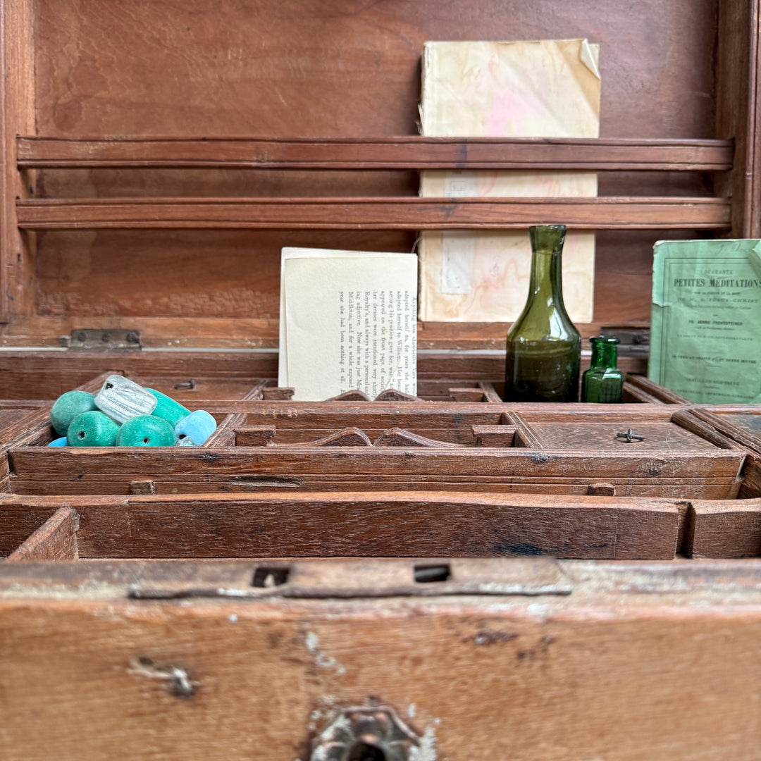 Antique watchmaker&