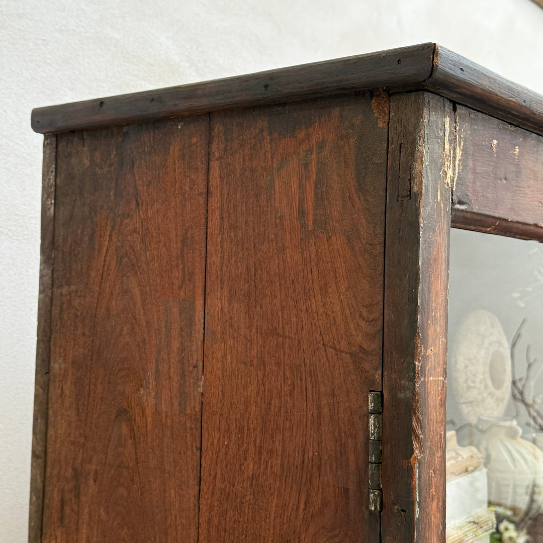 Antique Slender glazed cupboard Hendricks