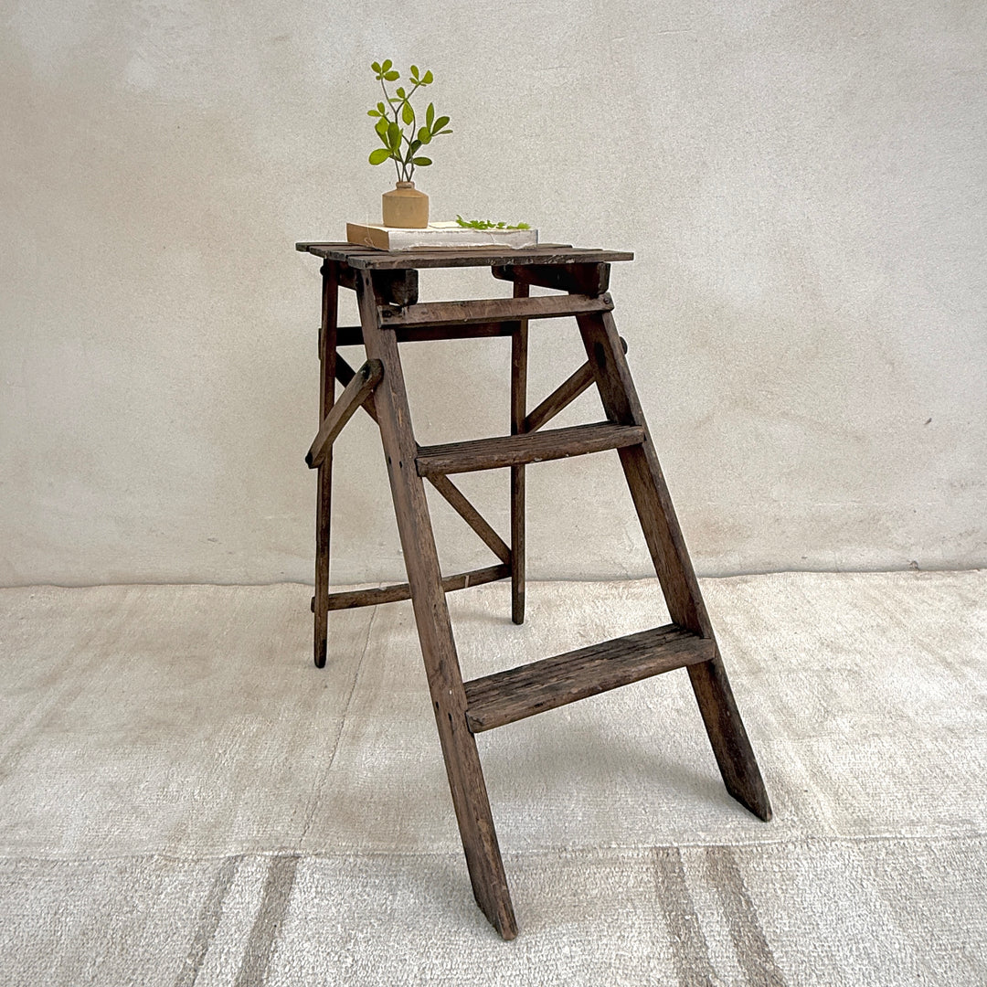 Folding vintage step stool | Vinnie