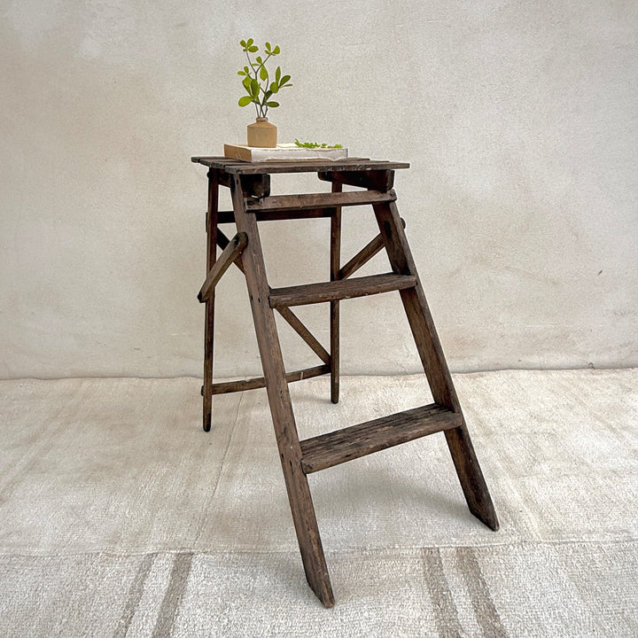 Folding vintage step stool | Vinnie