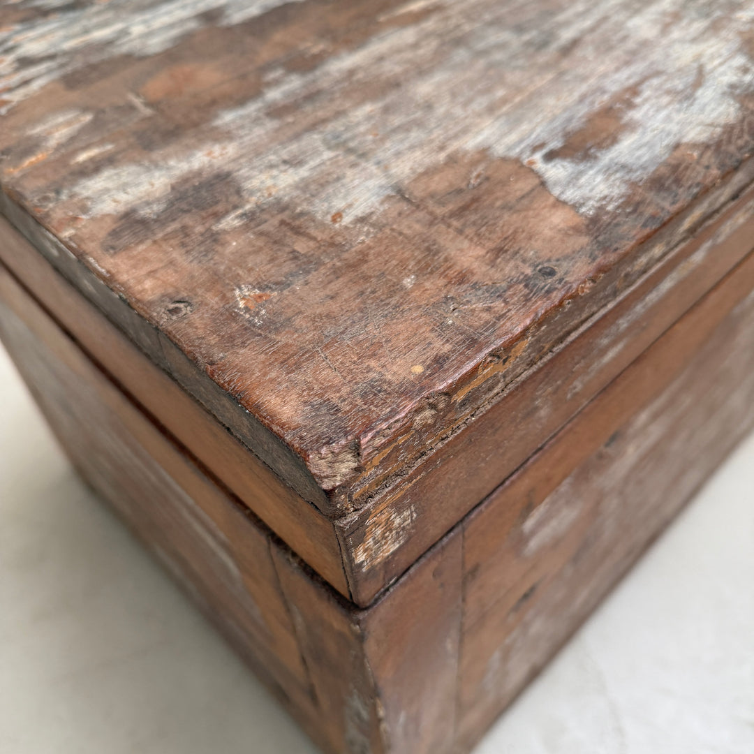 Antique distressed Blanket Box | Horsham