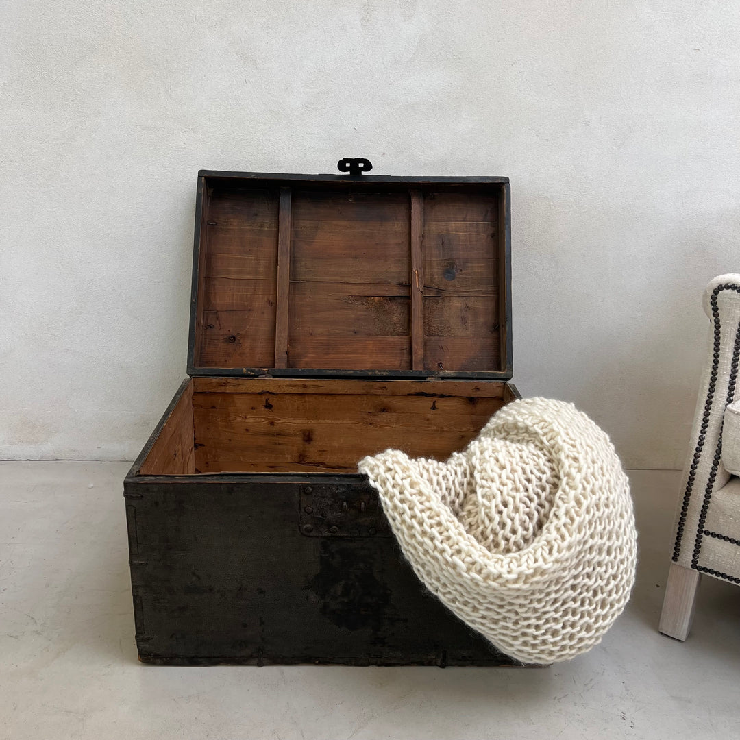 Antique black blanket box storage trunk | Copeland
