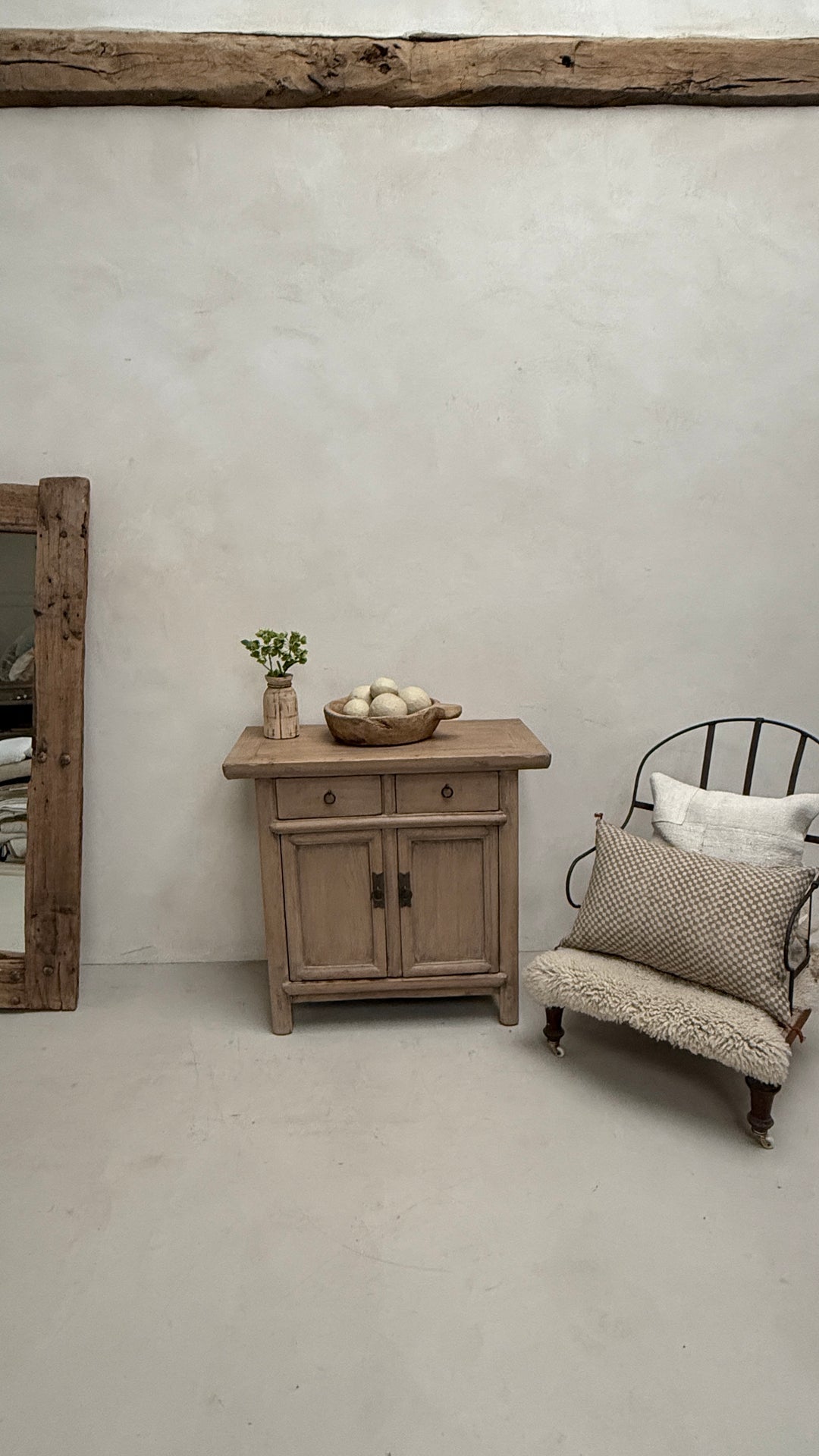 Small Antique Cupboard | Holly