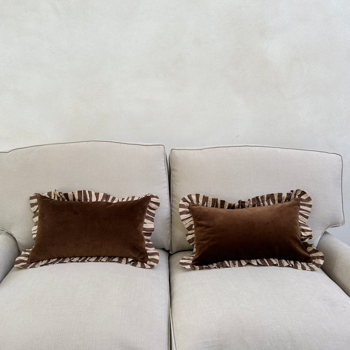 Frilled velvet cushion | Brown