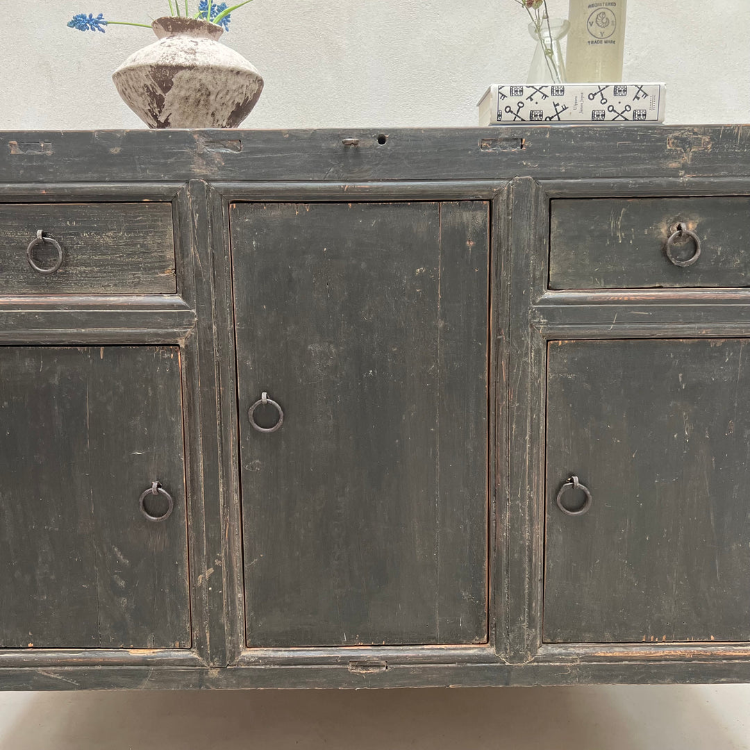 Antique black sideboard Trayi